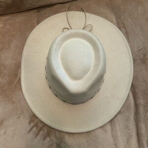 Forever 21 Cream Felt Hat